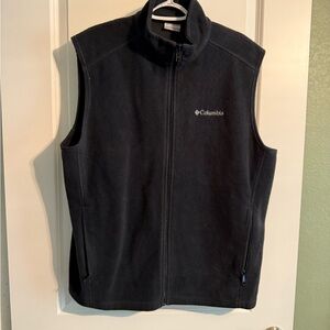 Columbia Black Sleeveless Fleece Vest